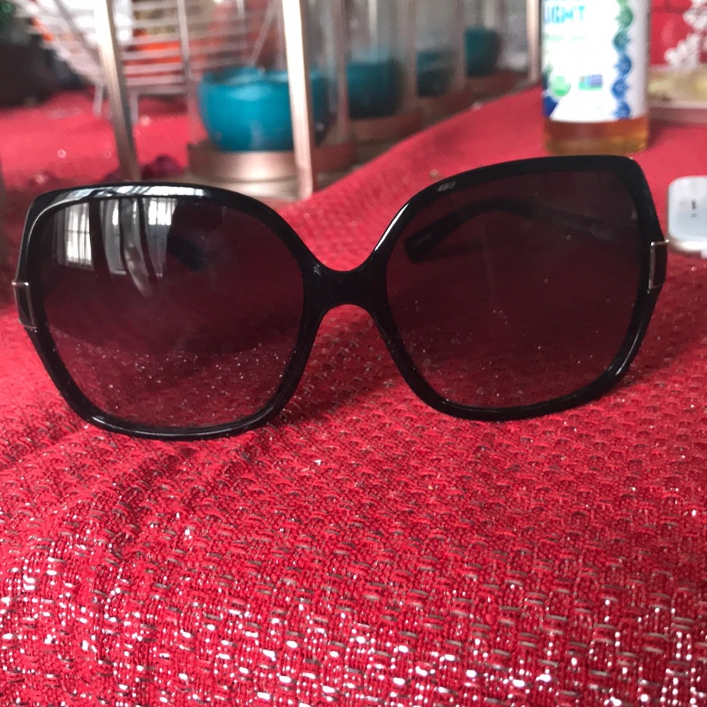SOLD 🎈🎈🎈 Marc by Marc Jacobs sunglasses - Picture 1 of 8